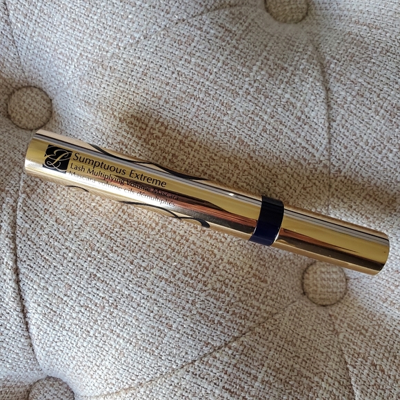 Estée Lauder Sumptuous Extreme Mascara Lash Multiplying Volume Extreme Black - Picture 1 of 4